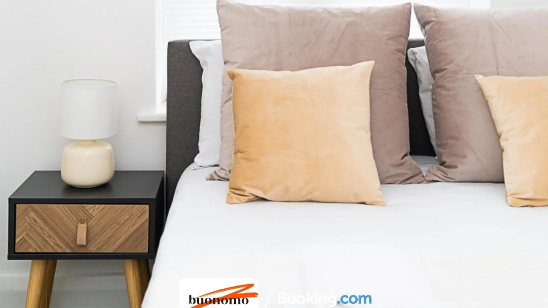 Three Bedroom Apartment At Buonomo Stays Short Lets & Serviced Accommodation With Netflix & Games London