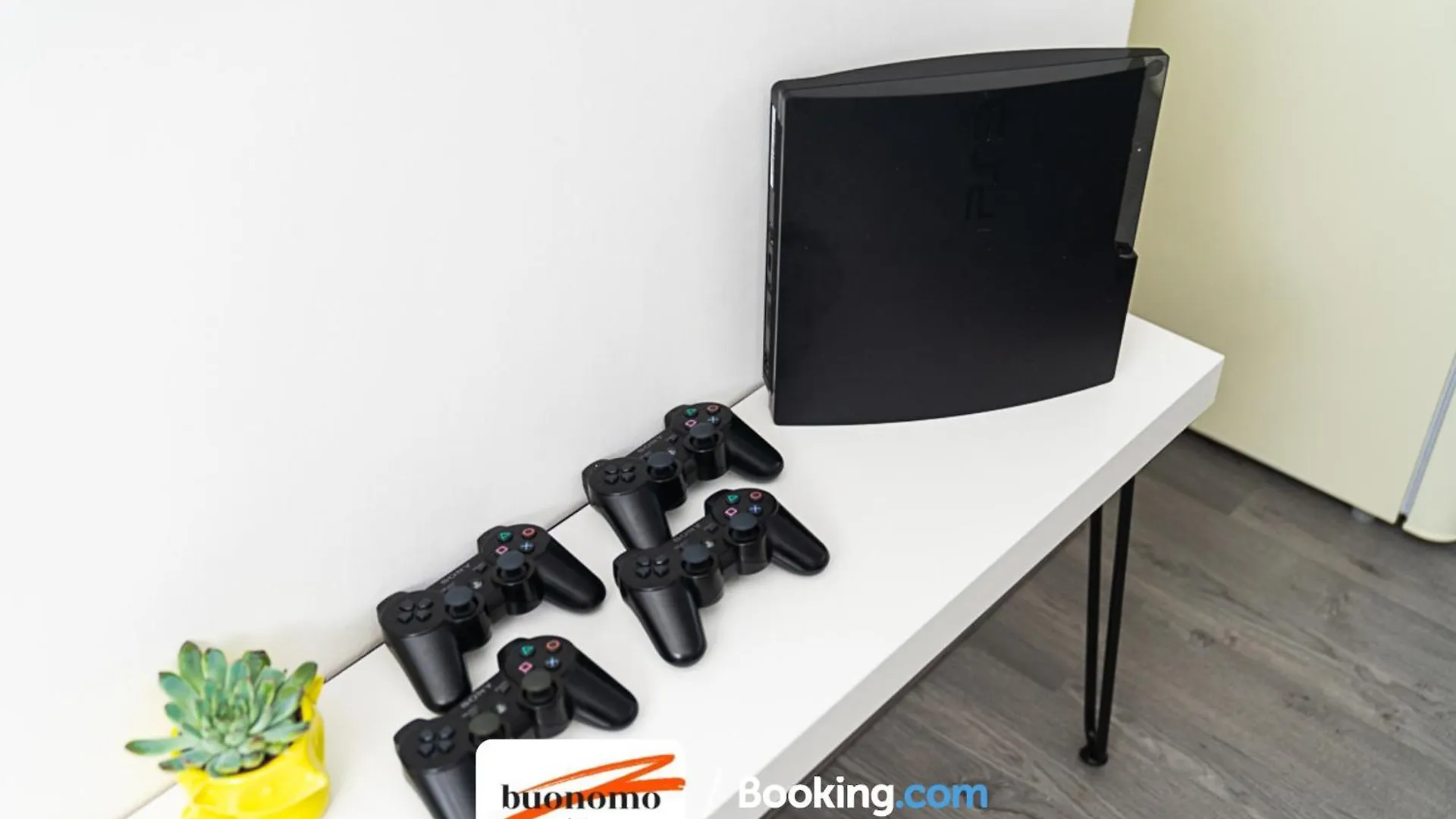 Three Bedroom Apartment At Buonomo Stays Short Lets & Serviced Accommodation With Netflix & Games London United Kingdom