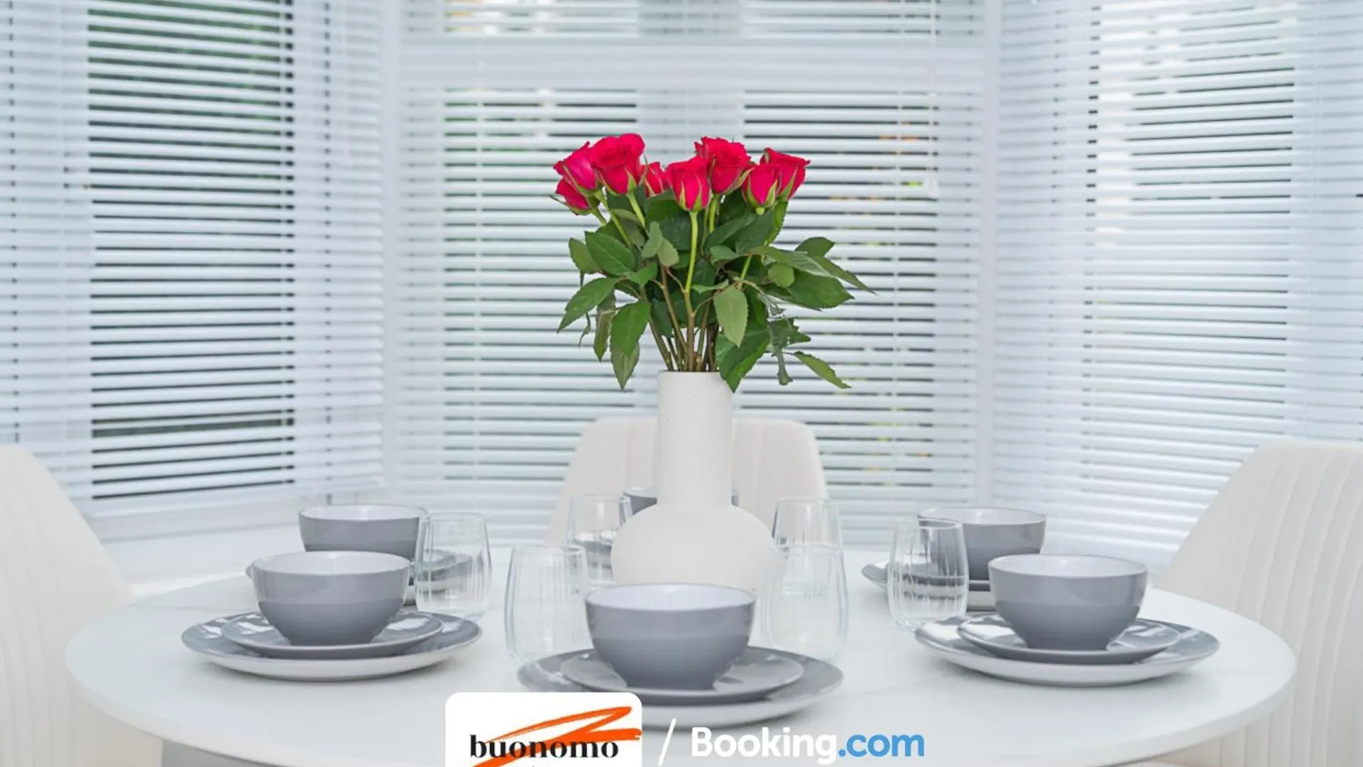 Three Bedroom Apartment At Buonomo Stays Short Lets & Serviced Accommodation With Netflix & Games Londra