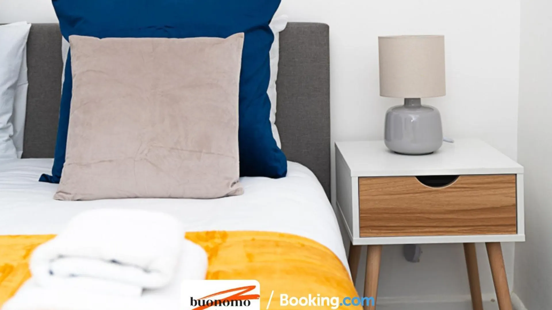 Three Bedroom Apartment At Buonomo Stays Short Lets & Serviced Accommodation With Netflix & Games Londra 0*,