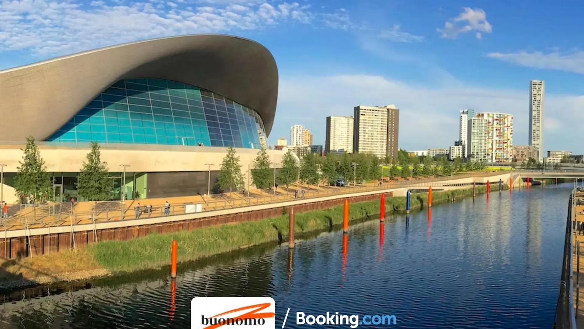 Three Bedroom Apartment At Buonomo Stays Short Lets & Serviced Accommodation With Netflix & Games London